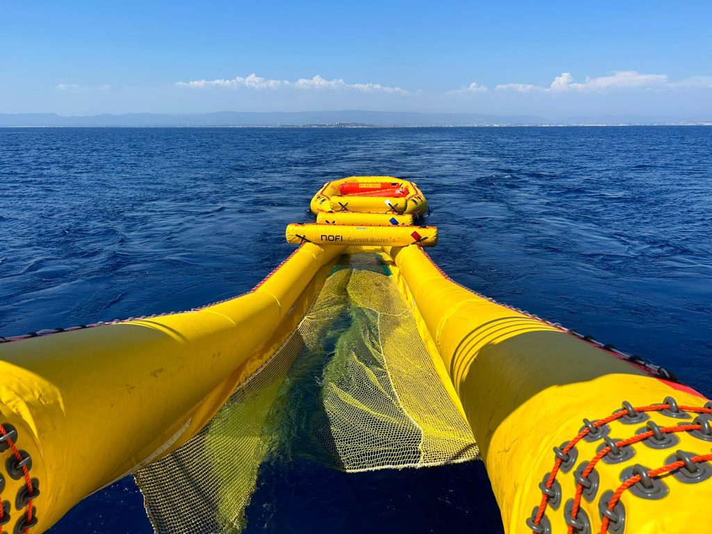 NOFI Current Buster protecting Thailand Gulf coastline from oil spills